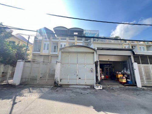 House For Rent- Chroy Chongvar