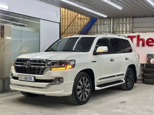 Land Cruiser 2013 មហាថ្មី