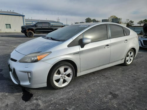 Prius 2012 Option 5 Advanced ដល់ផែ 20-02-26
