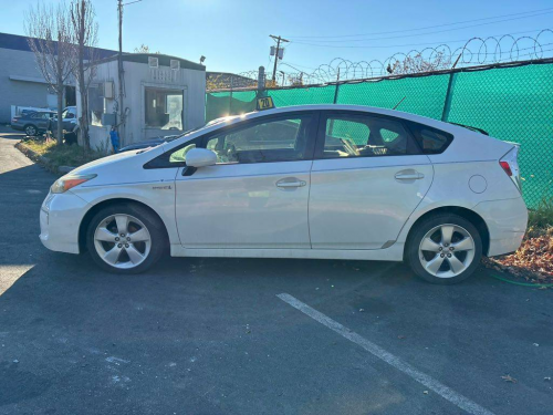 Prius 2013 Option 5 ដល់ផែ 08-02-26