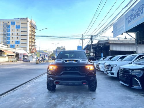 RAM 1500 TRX 2021 ម្ចាស់ដើមទីមួយ ប្រើបាន 20000km • Price: មហាពិសេស ( ខលសួរសម្រាប់តម្លៃពិសេស )