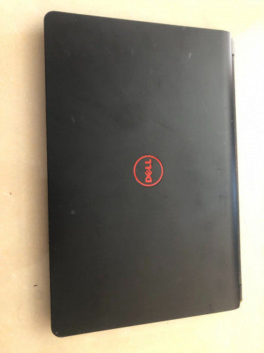 លក់ឬដូរ Dell Inspiron Laptop Model 7559 (Gaming) បើកអត់ចេញ