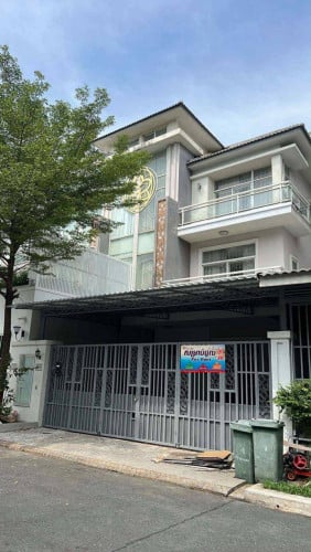 Villa for rent at Orkide 2