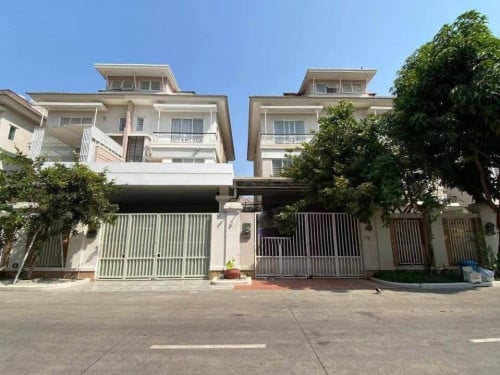 Villa for RENT! • Location: Borey PH Boueng Snor.