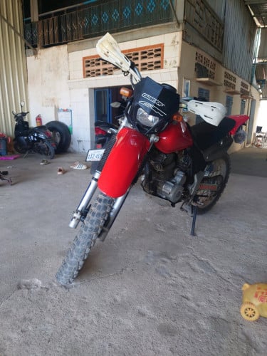 ម៉ូតូលក់