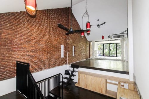 ផ្ទះល្វែងអាជីវកម្មស្អាតស្រាប់សំរាប់ជួលនៅដូនពេញ