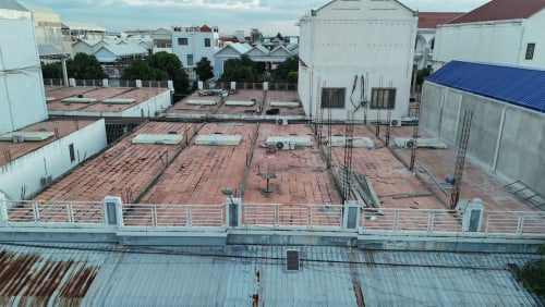 បុរីពិភពថ្មី2​ ចំការដូង​ ផ្ទះល្វែងលក់​ 4x16