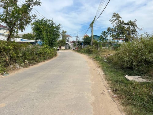 ដីលក់នៅជិតវត្តឈូកវ៉ា ជិតផ្លូវ2011