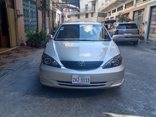 ឡានលក់ Camry 02 XLE h Full