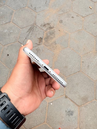 8 plus ស្អាត99 អត់មានខូចអីទេ