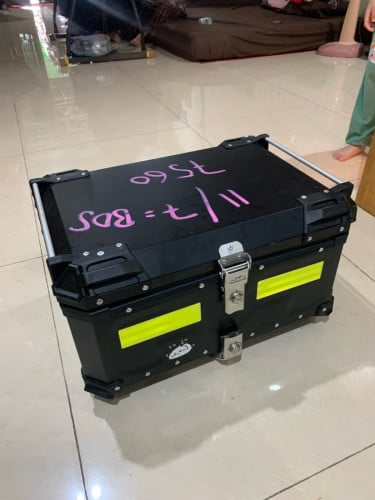 Box 65L Black ធុងម៉ូតូ ខ្នាតធំ