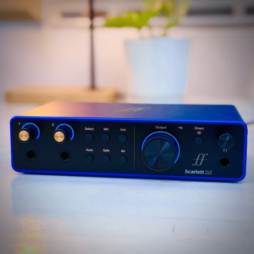 Focusrite Scarlett 2i2 - 40th Anniversary Edition (ISA Blue)