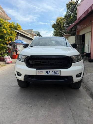 Ford ranger XLT 2022 ម៉ាសុីន3.2