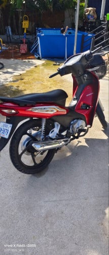 Honda Wave មួយទឹកស្អាត់