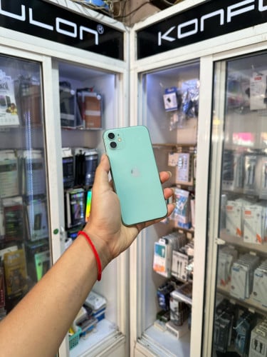 iPhone 11 128gb sim2(LCD)🍏 good battery 🔋 តួរស្អាត់99%តម្លៃល្អឆាតមកមុនបានមុនបងៗ📥📥