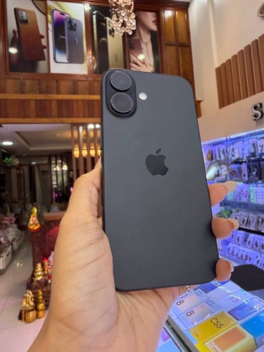 iPhone 16 128G 99% (battery 100%)