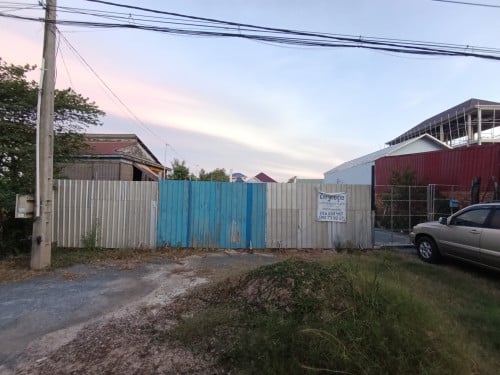 Land for rent (10x30m)