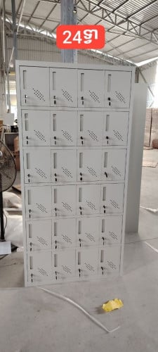 Locker 24doors