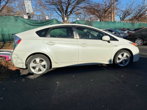 Prius 2013 Option 5 ដល់ផែ 08-02-26