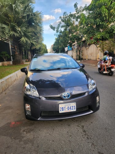 Pruis  010  ធានាឡានស្អាត