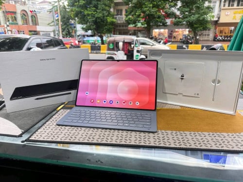 S11 ultra 12G 512G WiFi 99.99%Silver keyboard 1079$