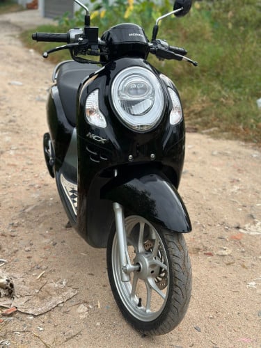 Scoopy 022 ក្រុមហ៊ុនម្ចាស់ដើម $ចុះបាន