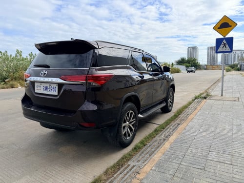 Toyota Fortuner 2017 full option