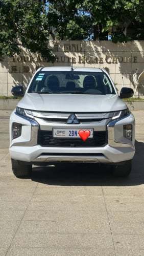 Triton 2022 full ឡានស្អាត 32500$ចចារ