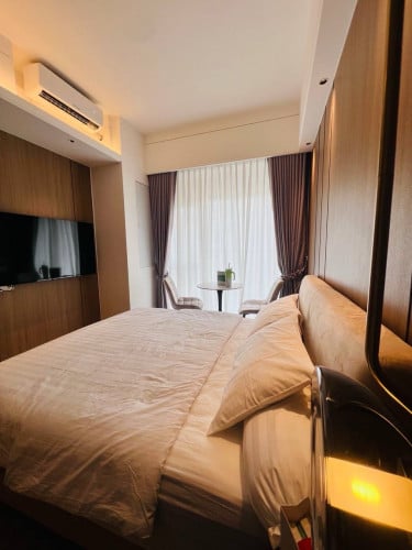 Vue Aston type studio room for rent