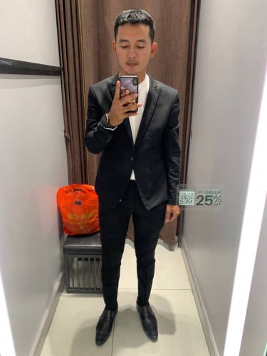 លក់ខោរអាវញុំនៅស្អាតប្រេន។