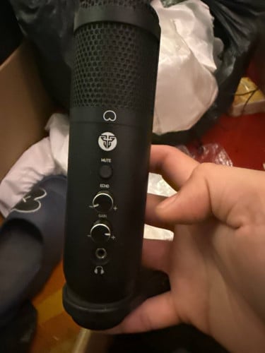 ម៉ៃក្រូនឹង កាំមេរ៉ា