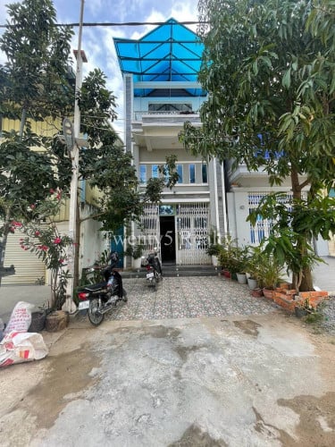 ផ្ទះជួលក្បែរផ្សារឈូកមាស ល្អសម្រាប់ស្នាក់នៅ