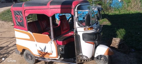 កង់បីម៉ាសជីម៉ា