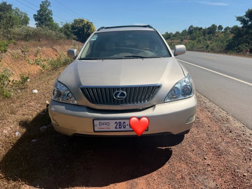 លក់ មើលបាន ឡានស្អាត 04ប៉ុង1 18300$ មើលឡាន