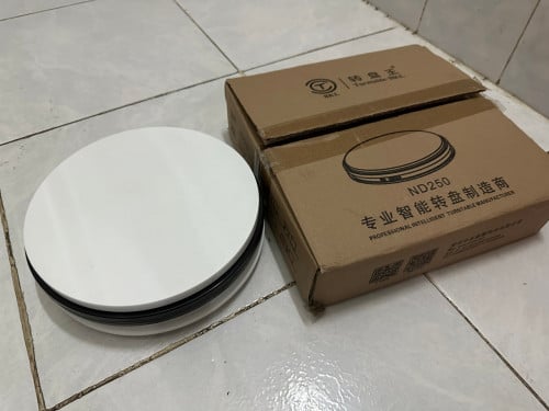 ថាសបង្វិល នៅថ្មី ប្រើបានតែ2​​ 3ដង ថតផលិតផលsmoothល្អ តម្លៃ20$