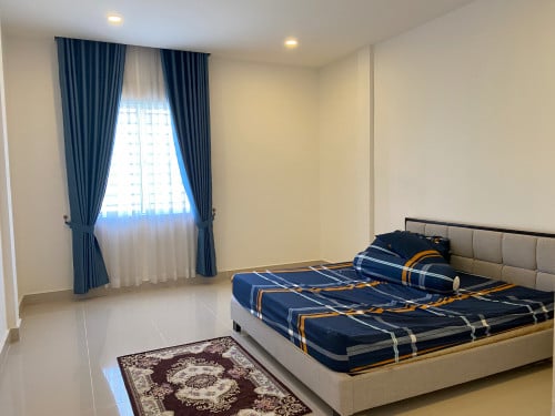 ផ្ទះជួល​ បុរីឈូកវ៉ា3 ទល់មុខព្រលានយន្តពោធិចិនតុង