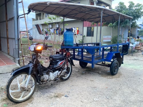 រម៉កម៉ូតូលក់ 600$ដាច់ (2.65m*1.35m មានដំបូល)ម៉ាសុីស្ងូត ខ្លាំង ស្ងាត់ ប្រព័ន្ធភ្លើងគ្រប់