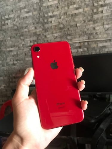 លក់ iPhone Xr ពណ៌ក្រហម 128GB