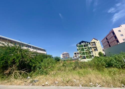 ដីតម្លៃល្អក្រោមទីផ្សារ ទីតាំងក្រោយបុរីOrkide ចុះពីផ្លូវលូ៥បន្តិច