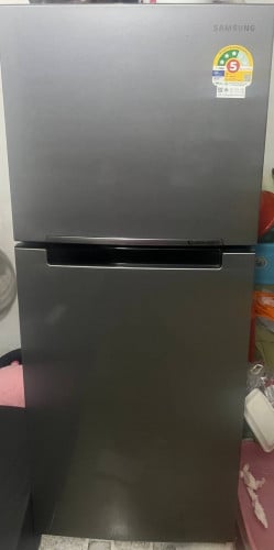 ចង់លក់ទូរទឹកកSamsung 1