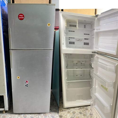 ទូទឹកកកជជុះស្អាតsharp1m55