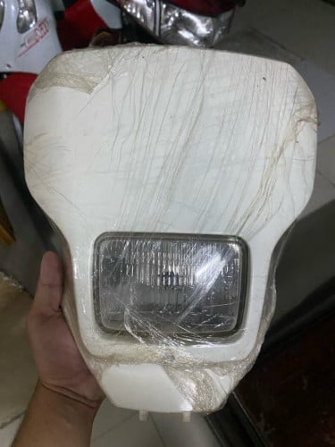 ក្បាល​ XR 2004- 2006 Original  សាណុំមានទាំងអំពូលសុីន