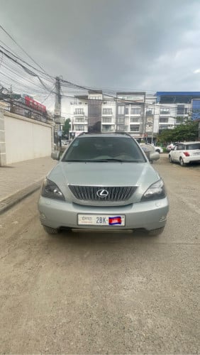 Car for sale Lexus 330 05 pong2 ធានាឡានថ្មីណាស់ ធានា