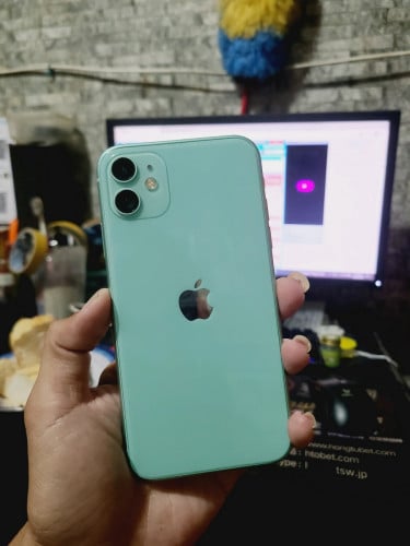 Iphone 11 64GB LL/A Battery 85%