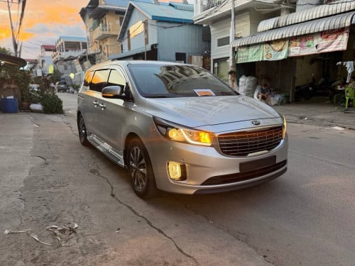 Kia Carnival 2015