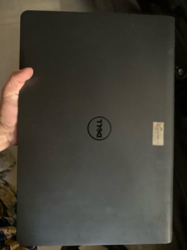 Laptop DELL Core i5,  RAM16G, storage 256G SSD word Excel PowerPoint photoshop ម៉ាអេម 115$