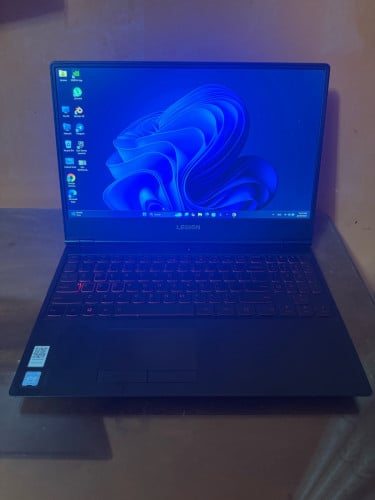 Lenovo y700