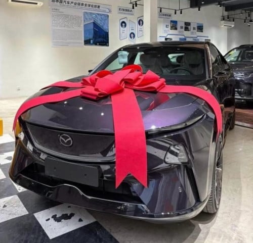 MAZDA EZ60 Option Max