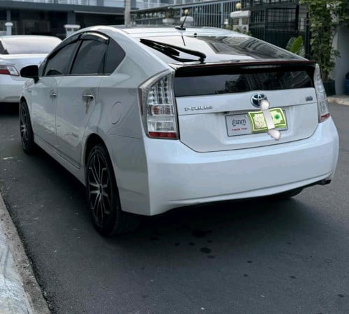 Prius 2010  full option 3 2BL