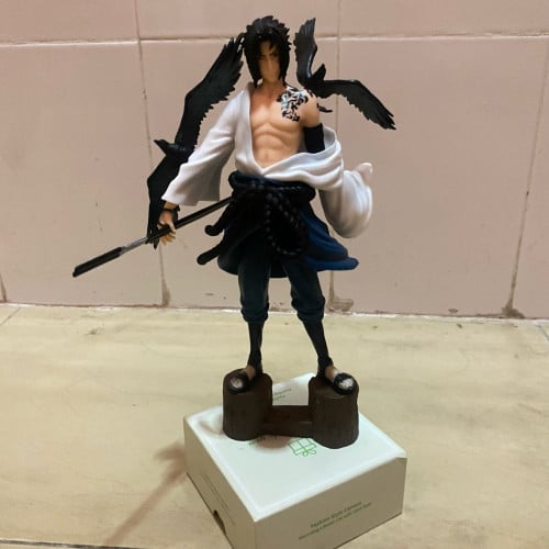 Sasuke Anime Figure